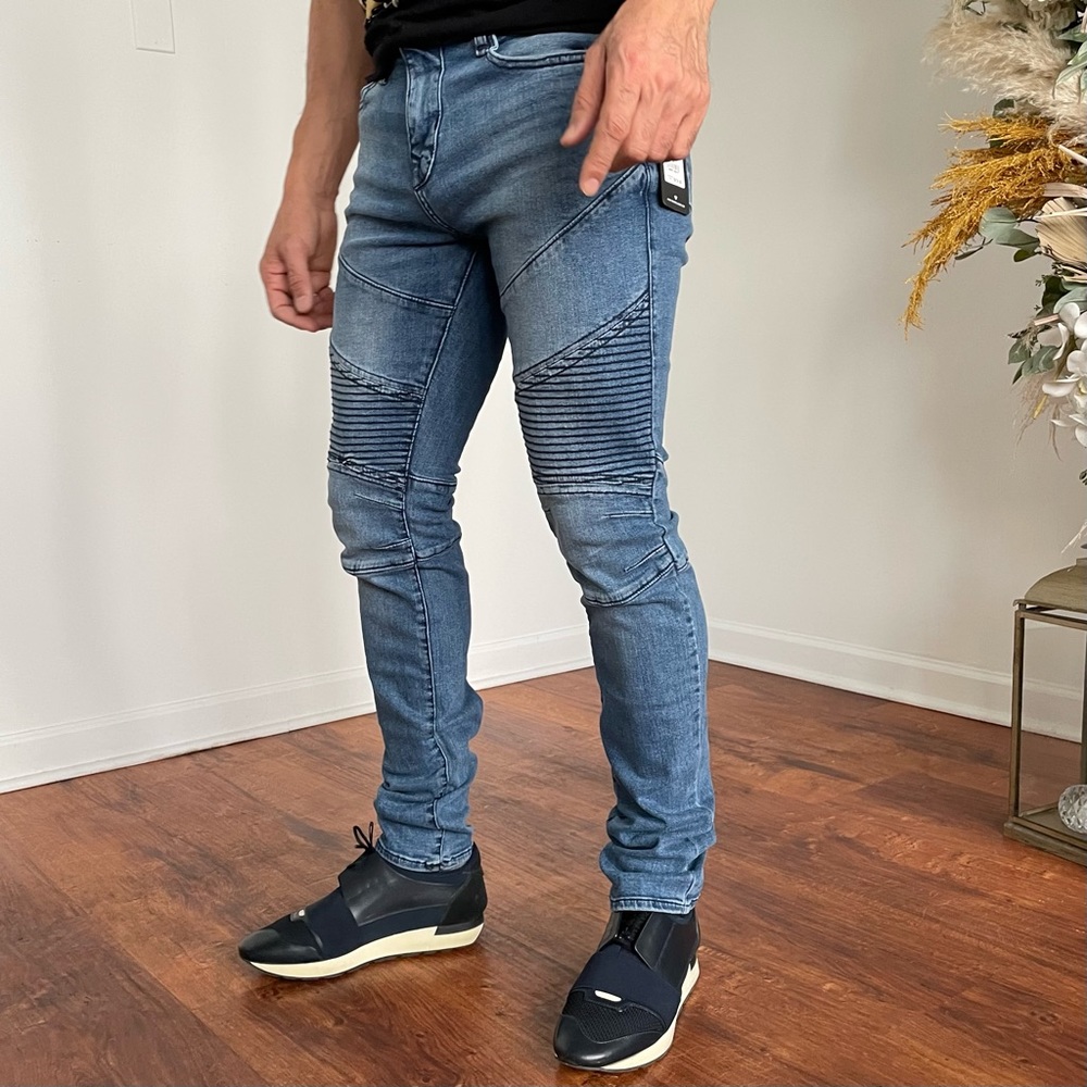 TRUE RELIGION Skinny Jeans (30)